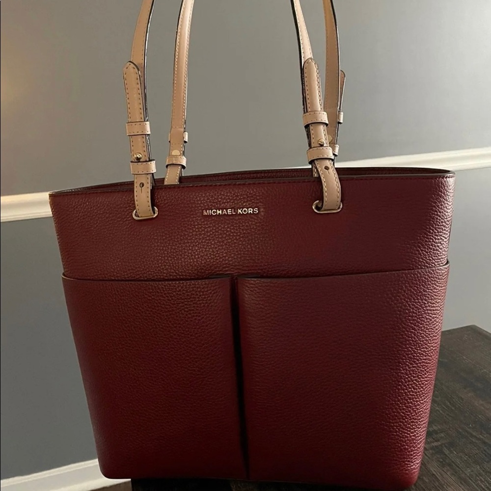 Genuine Michael Kors Tote - Cranberry